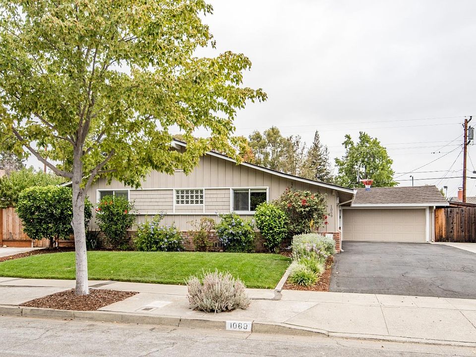 1st image of 1089 Valley Forge Dr