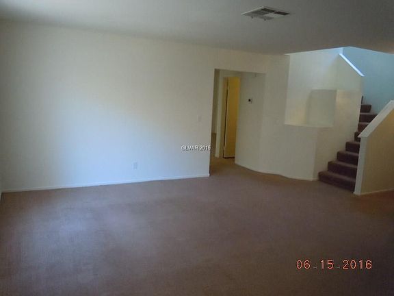5th image of 1412 Desert Hills Dr