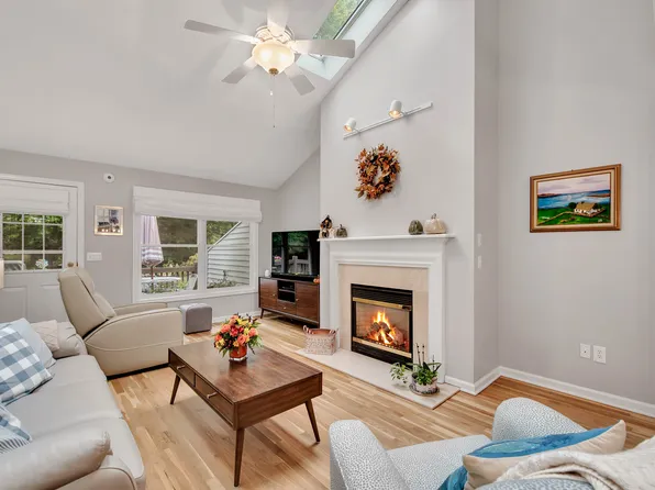 913 Sweetheart Path #913, Southington, CT 06489