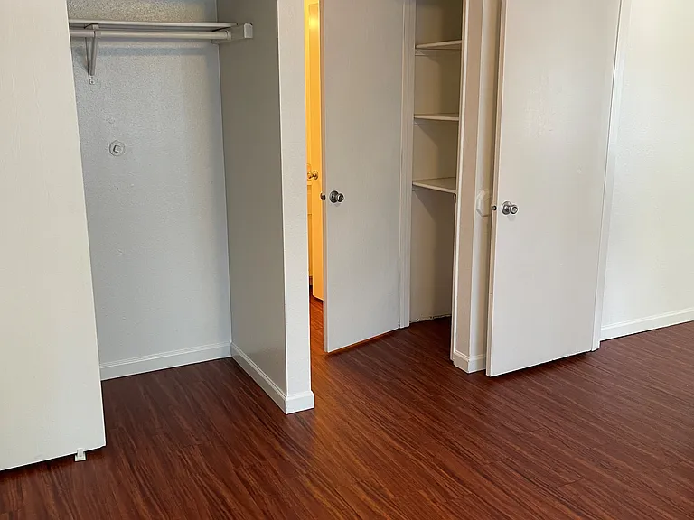 Heritage Park Apartments — Photo 18