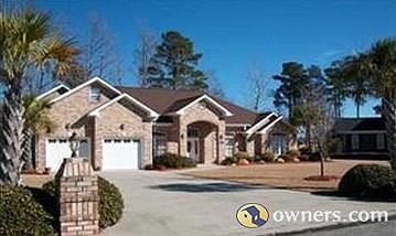 2nd image of 884 Clover Ct