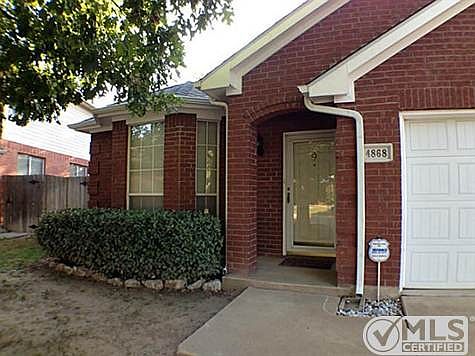 3rd image of 4868 Ashton Ave