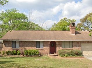 191 E Main St, Geneva, FL 32732