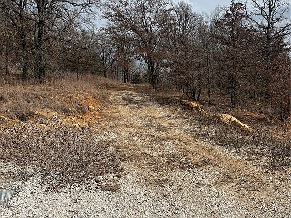 2nd image of 454 Ranchview Ct