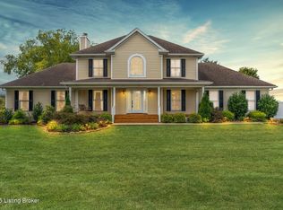 188 Columbia Ln E, Shepherdsville, KY 40165