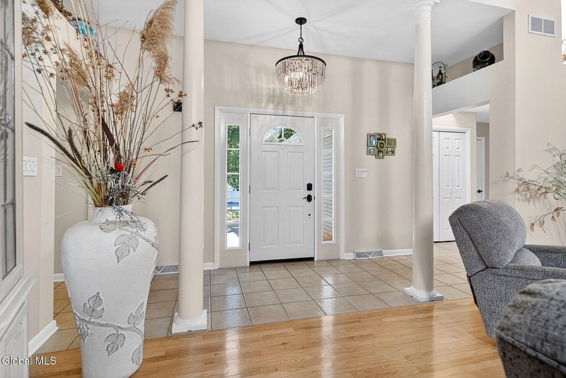 3rd image of 34 W Skyview Drive