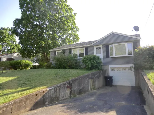 50 Tufts Drive, Nashua, NH 03064