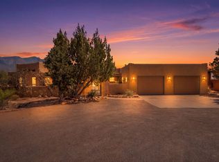 154 Placitas Trails Rd, Placitas, NM 87043