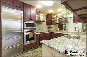 5th image of 725 Kapiolani Blvd APT 1504