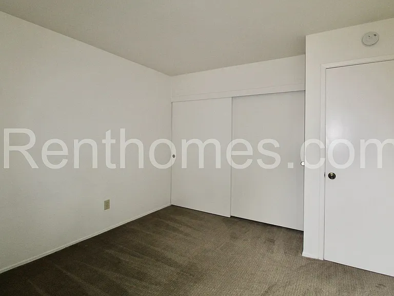 7958 Mission Center Ct #E — Photo 12