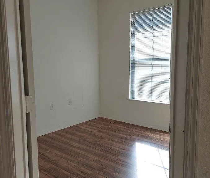 6125 Metrowest Blvd — Photo 9