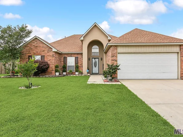 5229 Faulkner Dr, Darrow, LA 70725