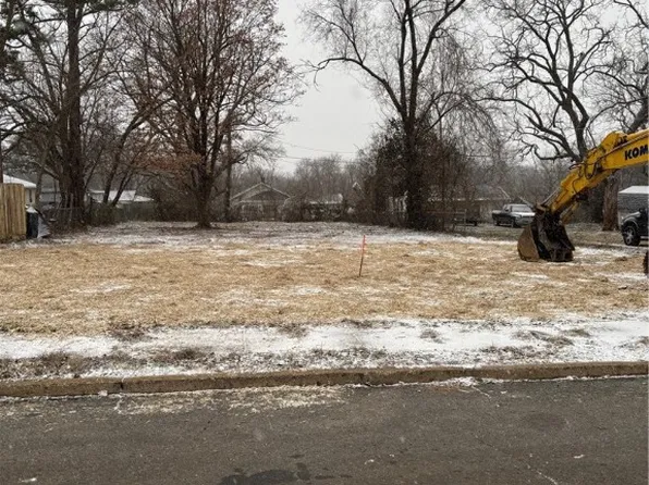 206 Pritchard St, Berryville, AR 72616