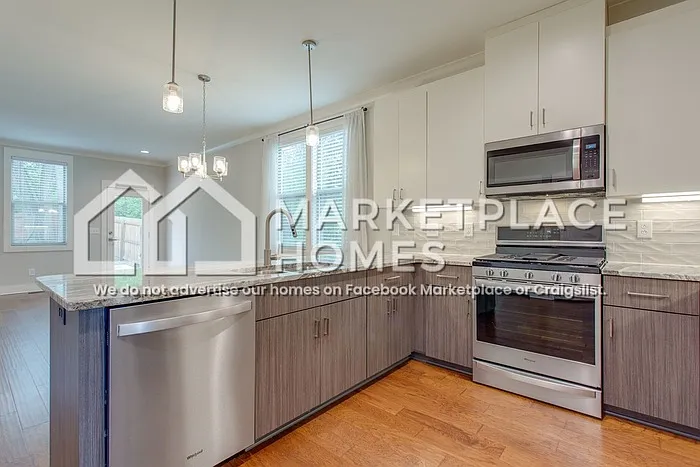 2119 Herman St — Photo 12