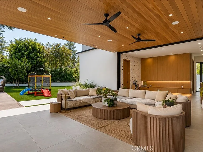 5050 Arundel Dr — Photo 65