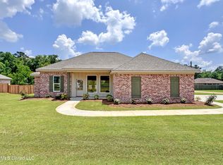 207 Dolly Ln NW, Magee, MS 39111