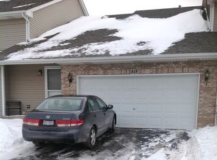 819 Bruce Robert Ln, Hampshire, IL 60140