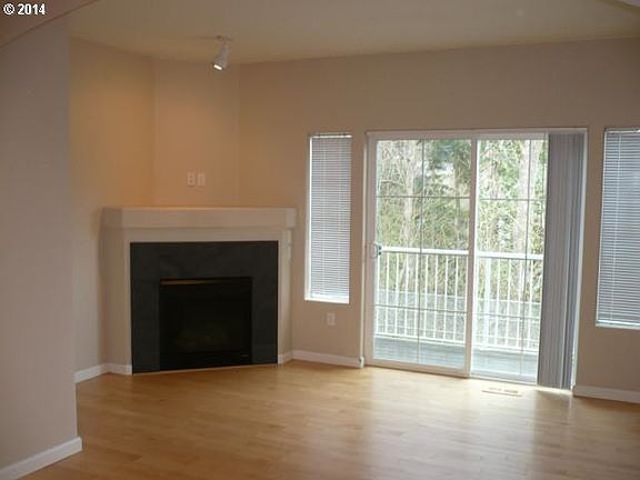 3rd image of 15432 SW Mallard Dr Suite 104