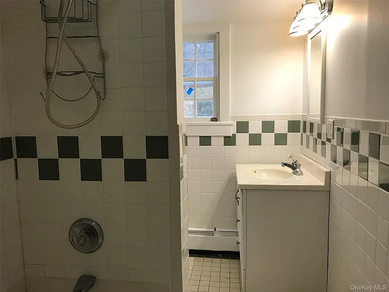 23 Lloyd Harbor Rd — Photo 14