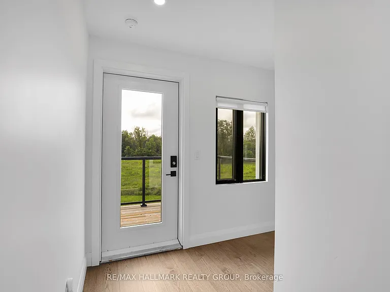 165 Knapp St — Photo 20