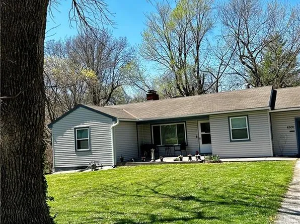 4506 Westridge Rd, Kansas City, MO 64133