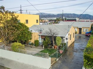 6900 Simpson Ave, North Hollywood, CA 91605