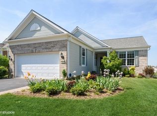 3232 Ravinia Cir, Mundelein, IL 60060