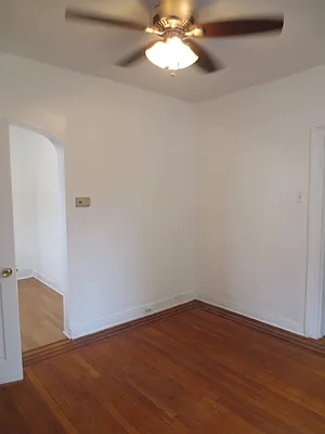Rented by BELLMARC | media 17
