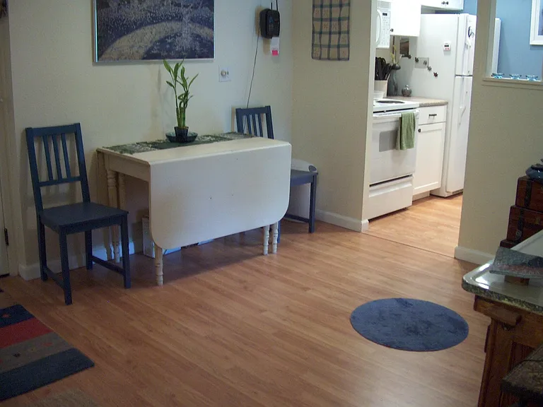 1150 Golden Cir #203 — Photo 4