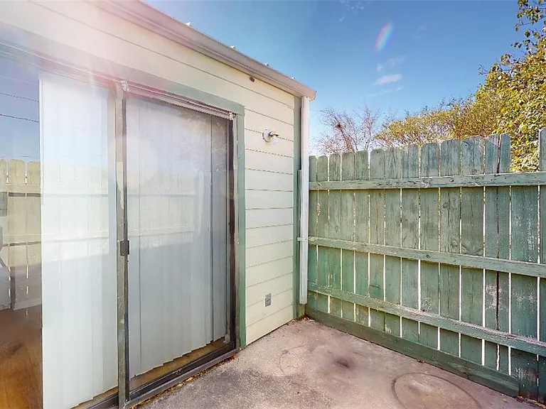 725 Peppertree Dr #29 — Photo 19