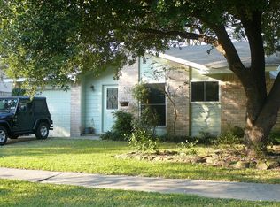 10615 Thorncliff Dr, Humble, TX 77396