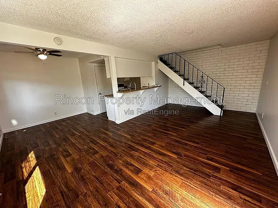 1245 Carlsbad Pl