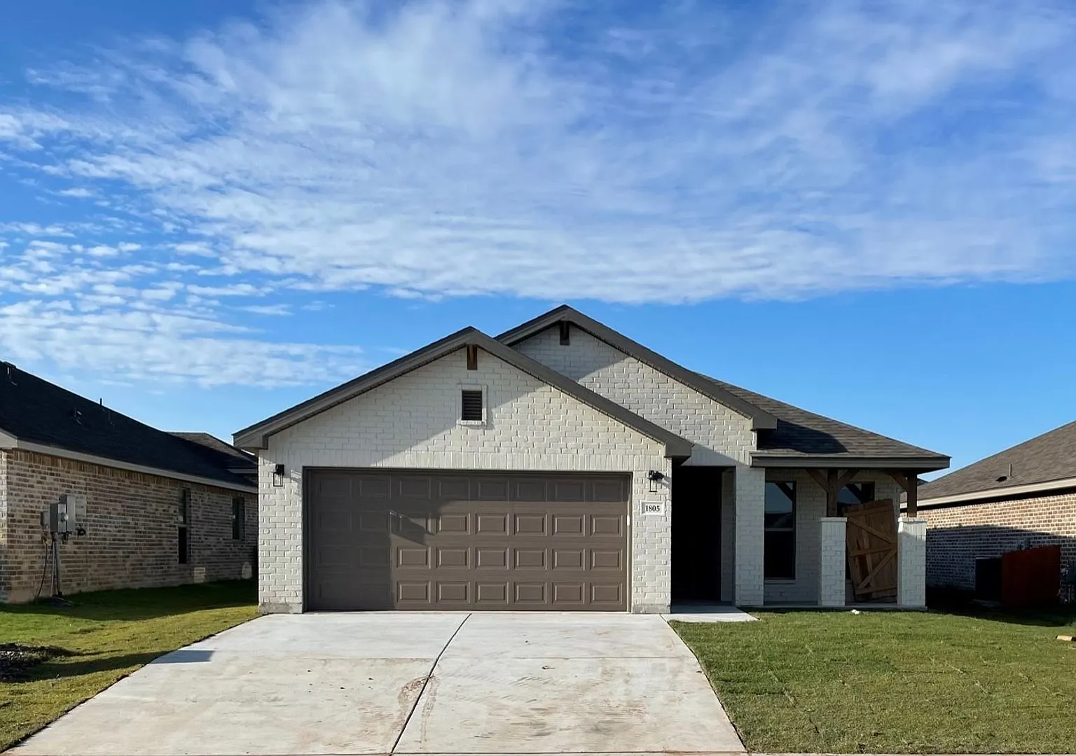 Nice home in The Meadows! — Photo 1