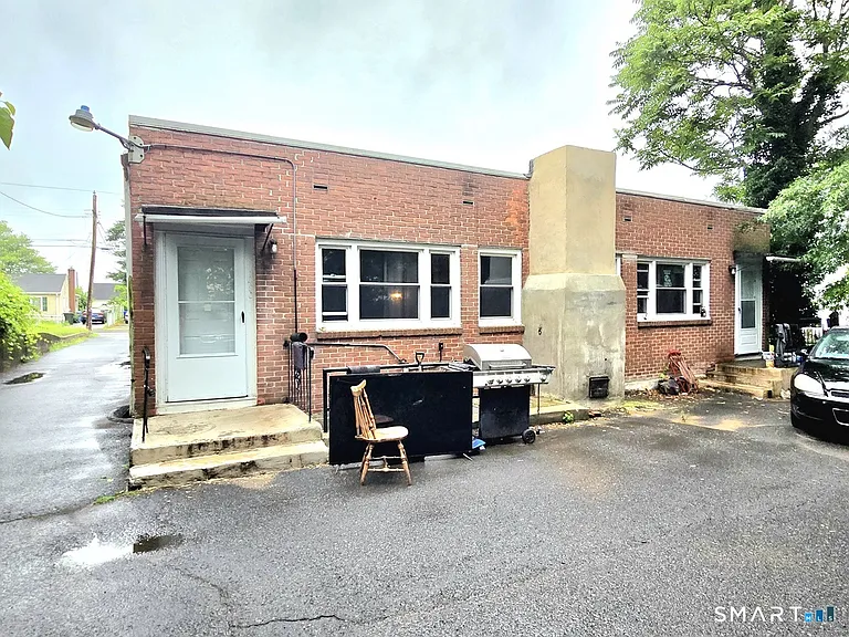 148 Sisson St #C — Photo 7