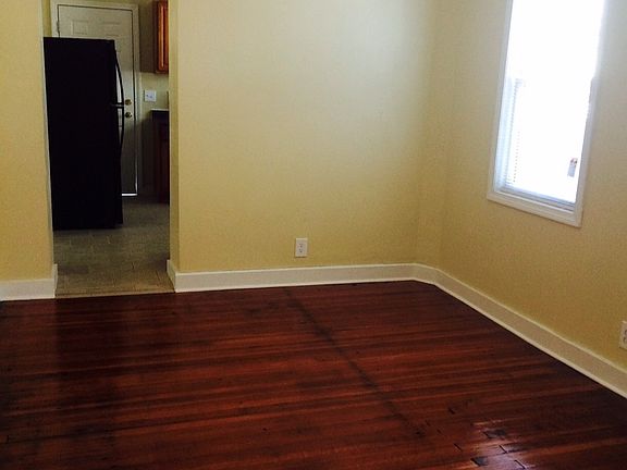 3rd image of 121 Sylvan Ave #1