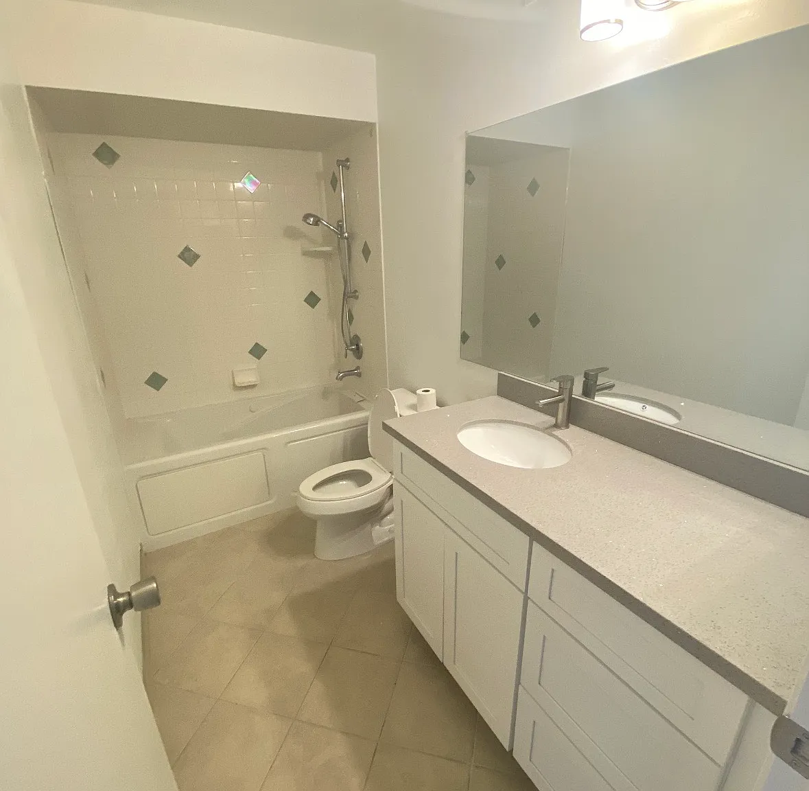 3 bed, 2.5 bath, 1533 sqft, $1,800 — Photo 4
