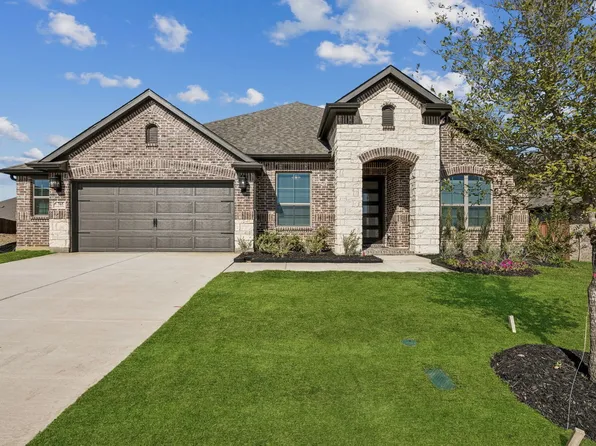 765 Carriage Hill Rd, Midlothian, TX 76065