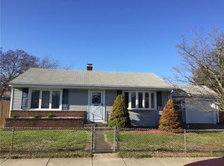 41 Edgeworth Ave, Providence, RI 02904