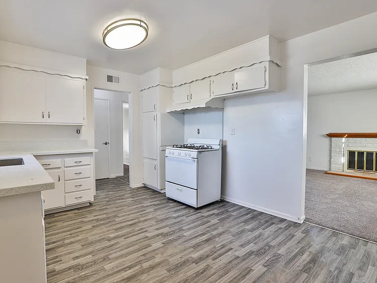 11236 Royal Palm Blvd — Photo 15