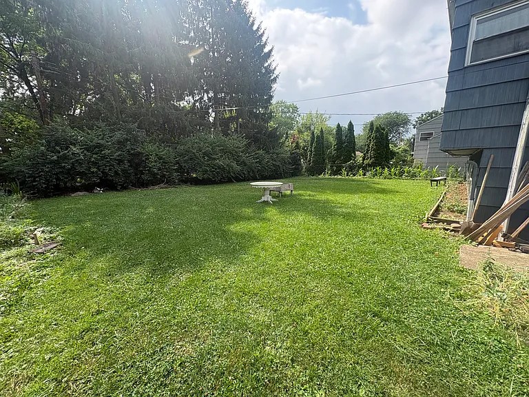 1228 Country Club Rd — Photo 6