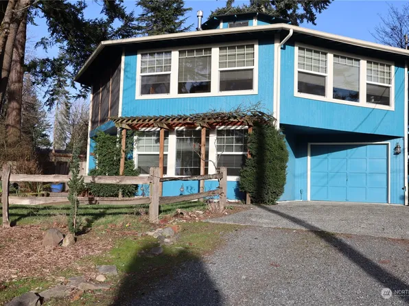21011 Damson Road, Lynnwood, WA 98036