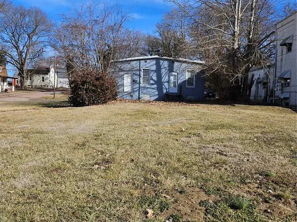 320-322 N 2nd St, Belleville, IL 62220