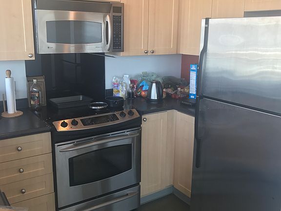 4th image of 2701 Western Ave Unit 1010