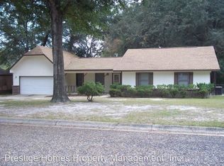 103 Wildwood Dr, Enterprise, AL 36330
