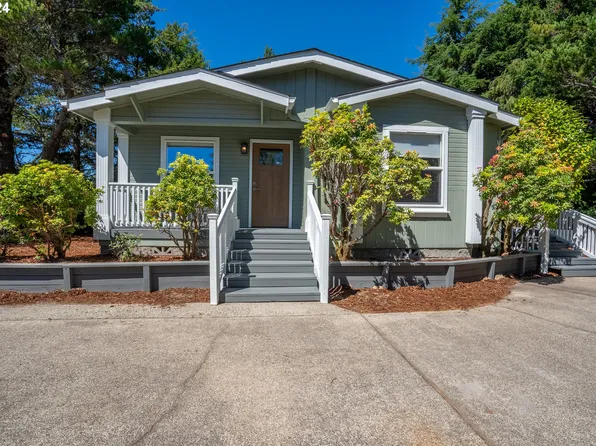 422 Sherwood Loop, Florence, OR 97439