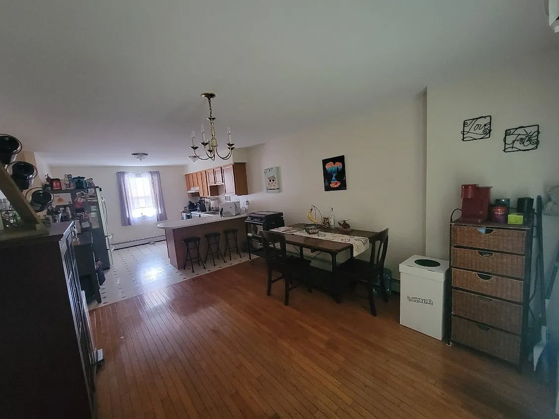 2 bed, 1.5 bath, 1140 sqft, $1,944 — Photo 3