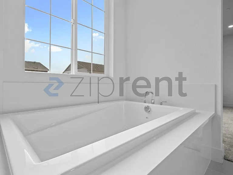5694 Loray Ln — Photo 30