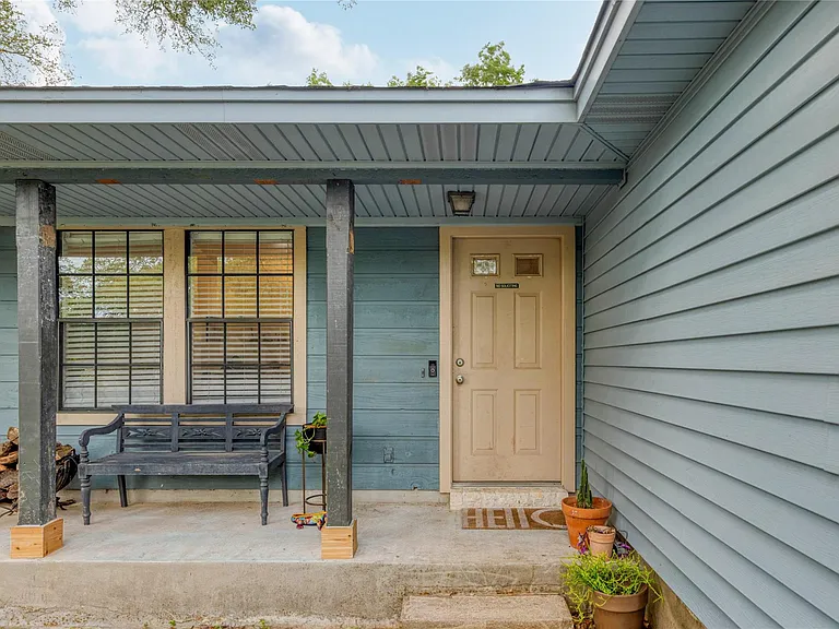 8812 United Kingdom Dr — Photo 4