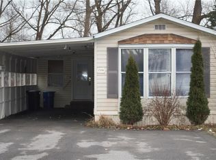 286 Silver Creek Cir, Clifton Springs, NY 14432
