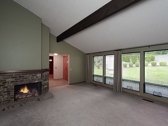 3rd image of 6604 131st Ave SE